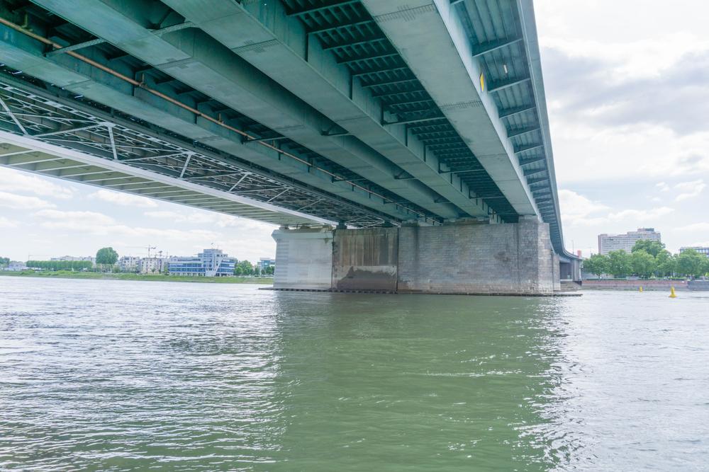 Rheinbrücke zwischen Ludwigshafen und Mannheim